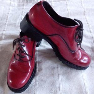 Gino Red Oxfords  6.5